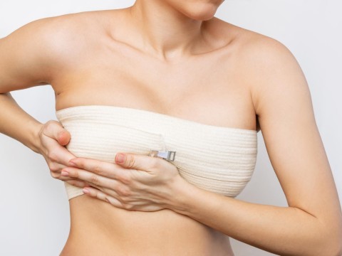 Breast Uplift w Implants